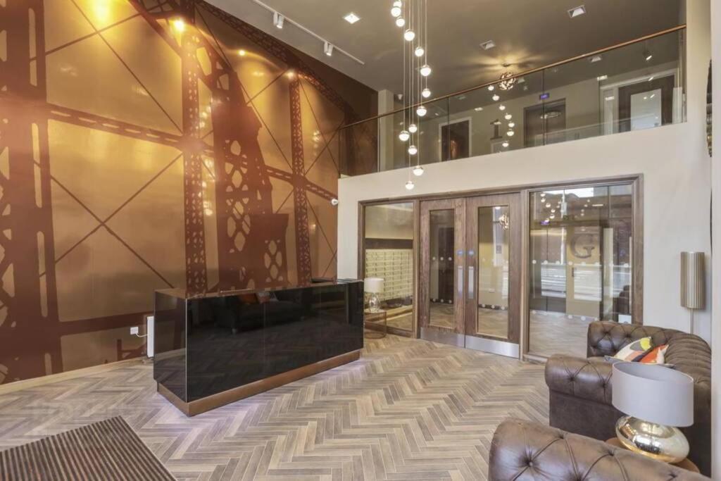 בלפסט 5* Luxury, City Centre, Brand New Development מראה חיצוני תמונה