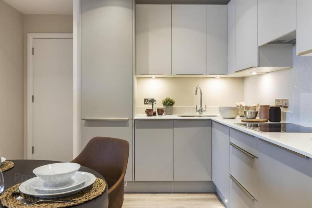 בלפסט 5* Luxury, City Centre, Brand New Development מראה חיצוני תמונה