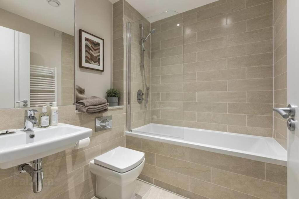 בלפסט 5* Luxury, City Centre, Brand New Development מראה חיצוני תמונה